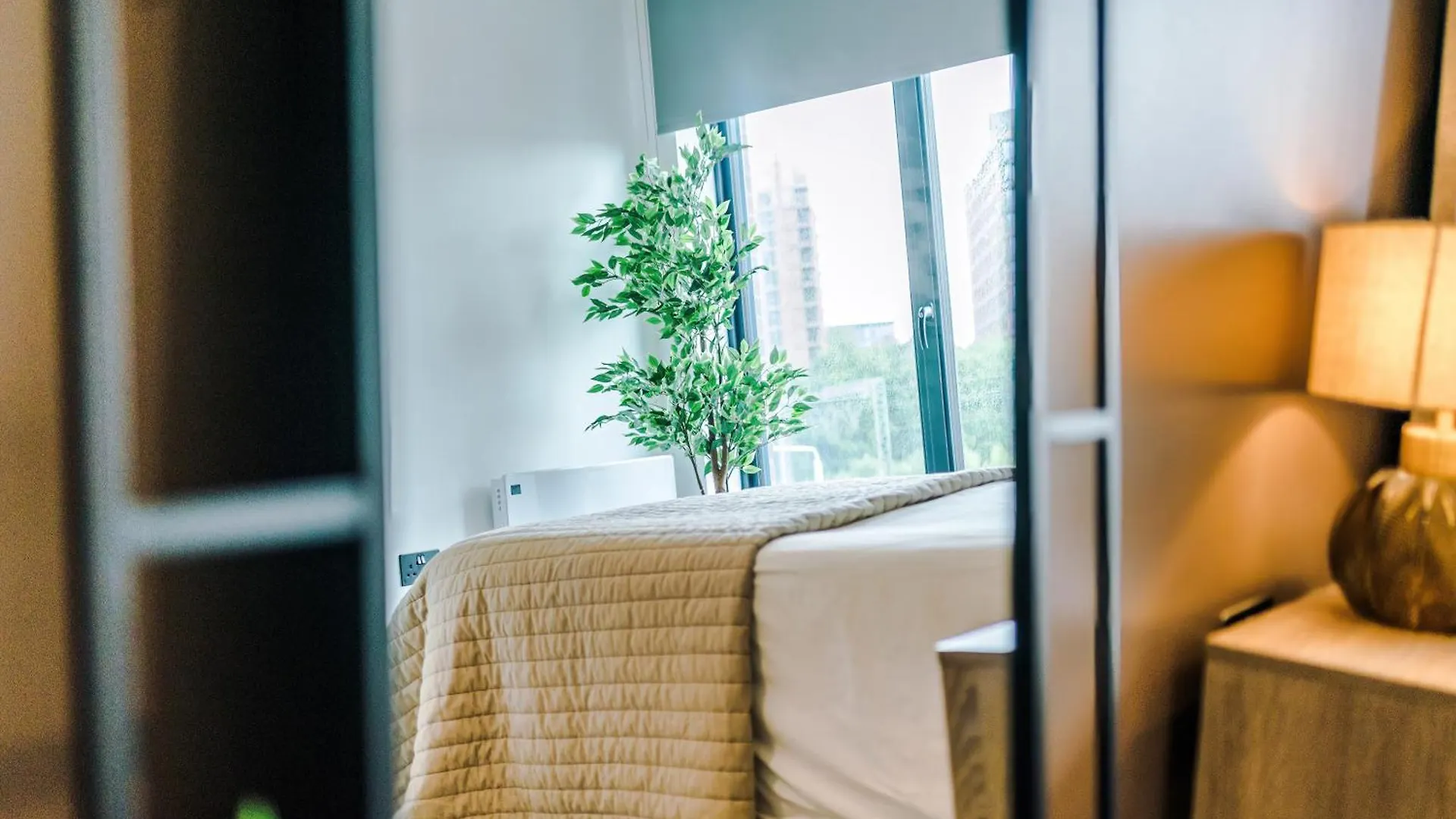 Stylish Leeds City Centre Flat - Free Parking 0*, 리즈 영국