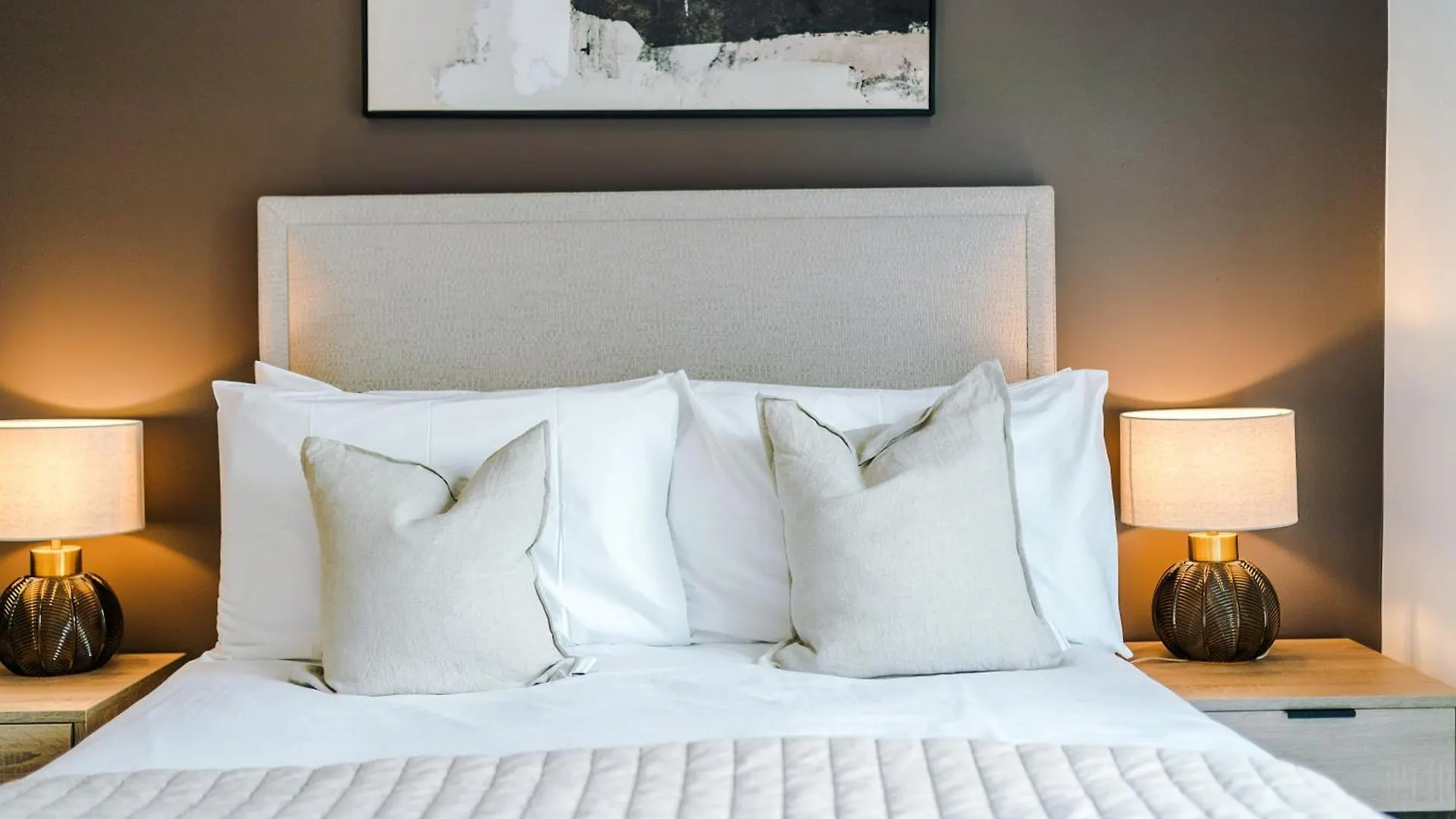 Stylish Leeds City Centre Flat - Free Parking 아파트